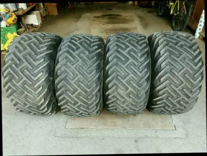 Reifen 33x15.50R15 BKT