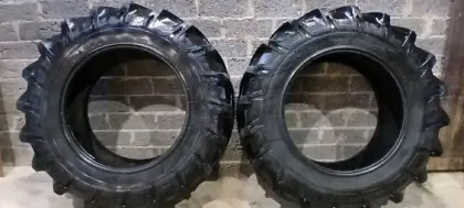 2 Schlepperreifen der Marke Pirelli, Reifengröße 20.8R38