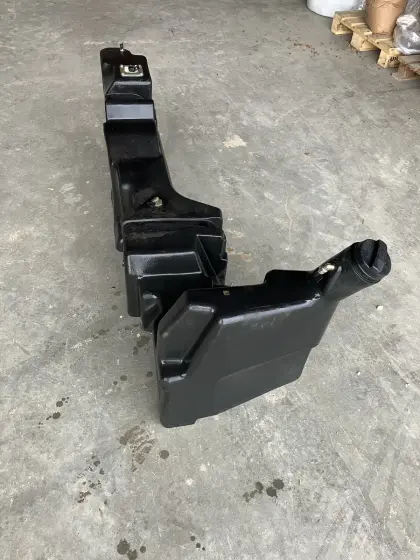 Verkaufe Kraftstofftank New Holland T5030