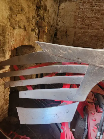 Pöttinger Servo 35S 5-Scharer Plus