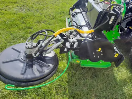 Spezialmulcher mit Seitentastscheibe, Premiumpaket