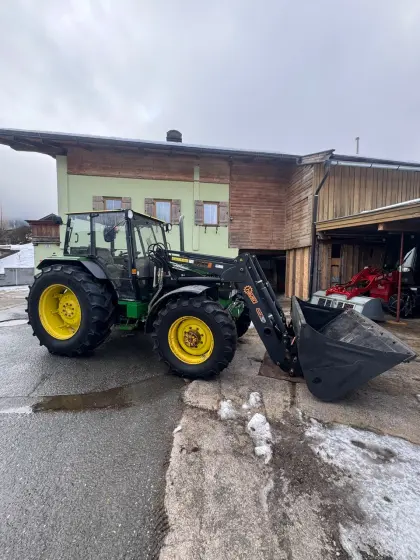 John Deere 2850 A mit Frontlader und div. Zubehör