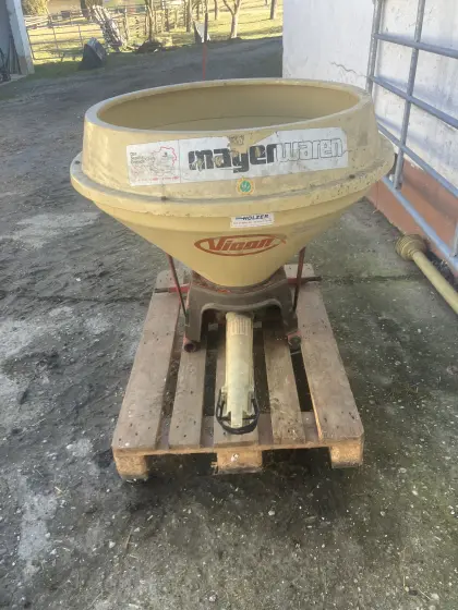 Düngerstreuer Vicon Pendelstreuer