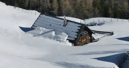 Verpachte ganzjährig Almhütte