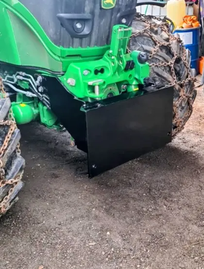 Schneepflugplatte für John Deere 6R Modelle