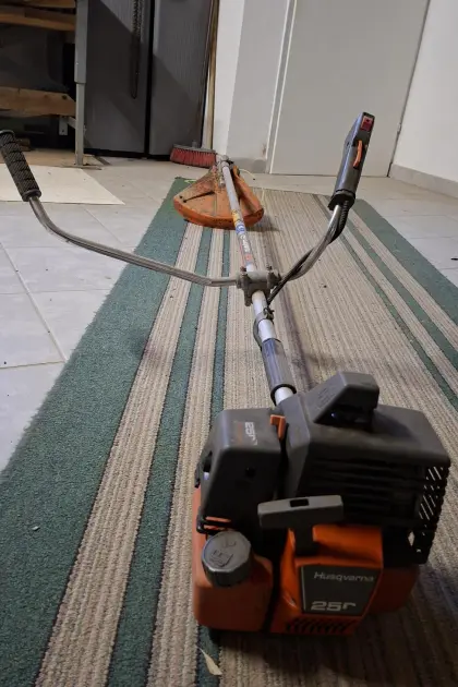 Motorsense Husqvarna 25R - Motor defekt