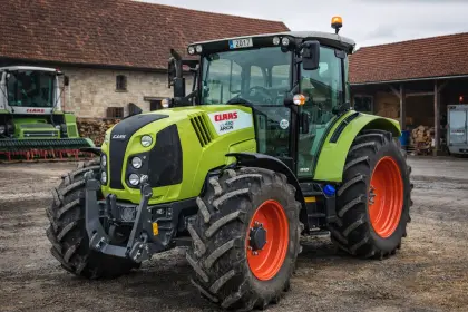 Claas Arion 430