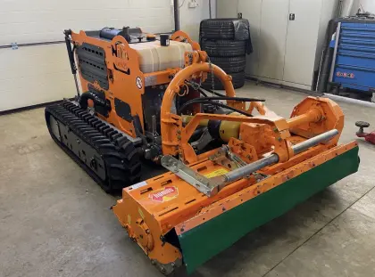 Niko RoboFlail VARIO D251 mit Yanmar 3-Zylinder 25 hp