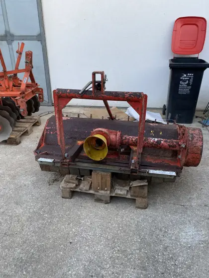 Humus Weingartenhäcksler