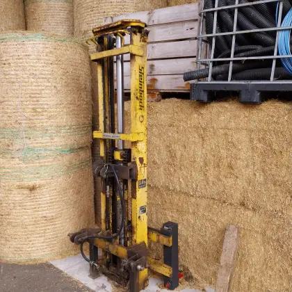 Verkaufe Traktorhubgerüst Steinbock