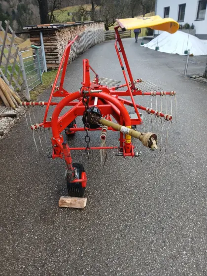 Pöttinger TOP 280 Schwader