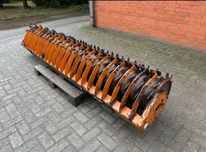 Amazone 3 m Zahnwalze