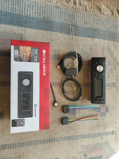 MP3, AUX, USB, Freisprech, Bluetooth, Radio, Fahrzeugradio