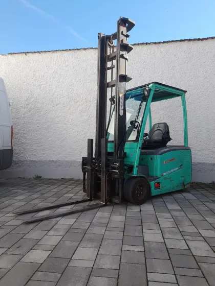 Mitsubishi 3-Rad-Elektro-Stapler