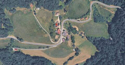 Imker/in gesucht – Stellplatz für Bienenstöcke