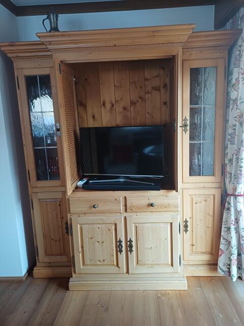 TV-Schrank