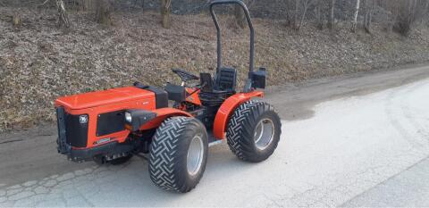 Antonio Carraro Tigretrac 3800