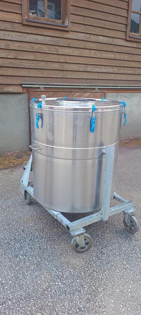 Milchtank 560l