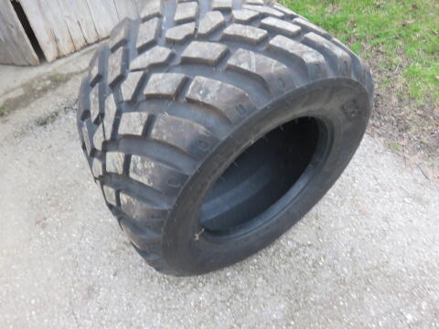 1 Stk. Reifen BKT, 620/40R22,5 FL 635