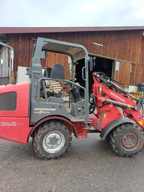 Weidemann Hoftrak