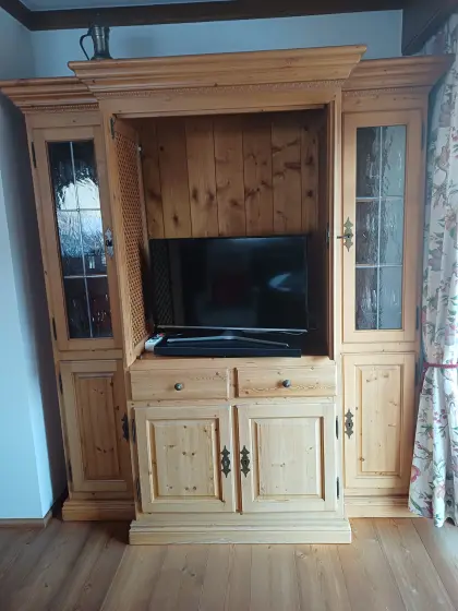 TV-Schrank