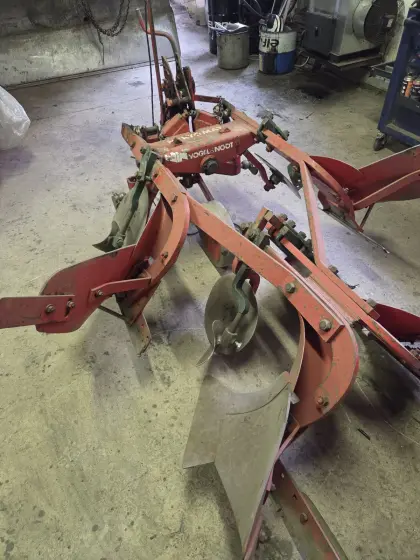 2 Schar Pflug Vogel und Noot