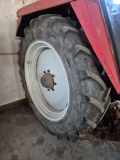 Steyr/Lindner Komplettreifen 340/85 R38