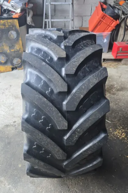 Reifen 480/65 R 24
