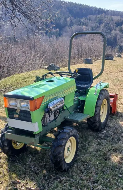 Ferrari Traktor F1100