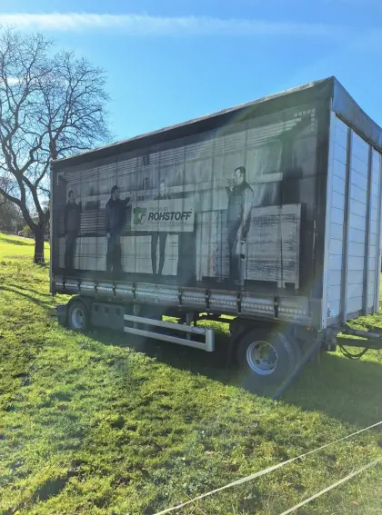 Lkw 18t Anhänger Pritsche, Plane