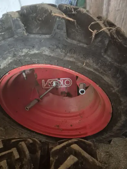 Zwillingsräder 250/85R24