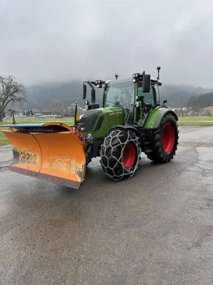 Hauer Schneepflug 2,8 m mit Anbauplatte