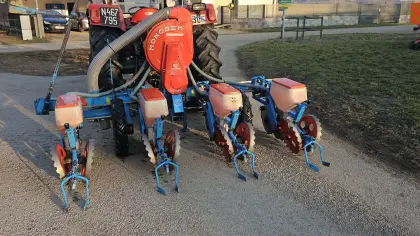 Monosem PNU Einzelkornsähmaschine