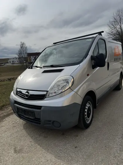 Verkaufe Opel Vivaro