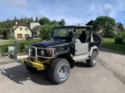 Toyota Land Cruiser FJ40