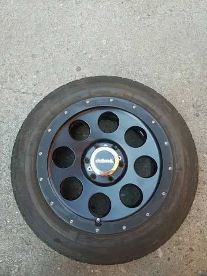 Sommerreifen mit Felgen