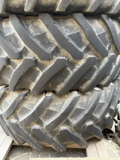 Kompletträder 650/65 R38