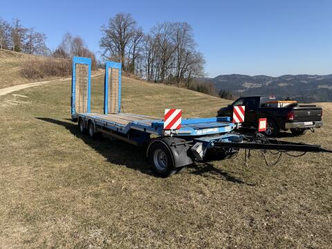 3-Achs-Tieflader Schwarzmüller