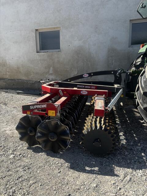 Frontpacker Dragon Mega 300