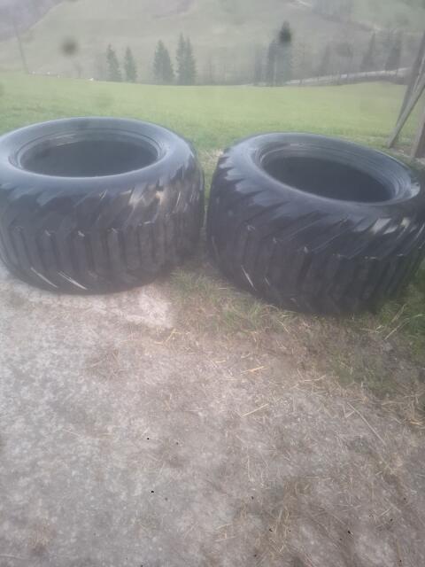 2 Stk. Reifen Trelleborg 500/45-22.5