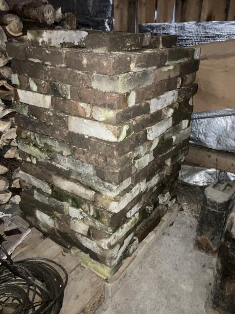 Alte Mauerziegel Maße 29x14x7