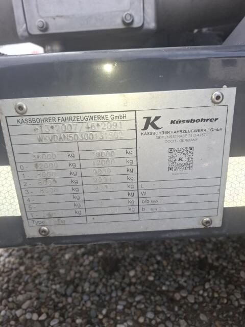 Tank-Sattelauflieger