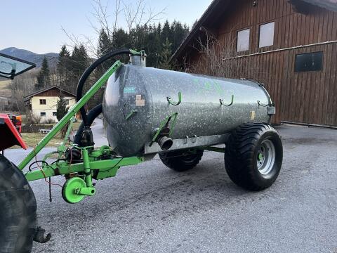 Güllefass Bauer 5400l