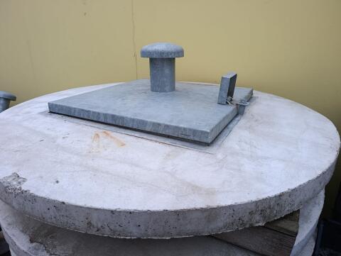 Brunnendeckel