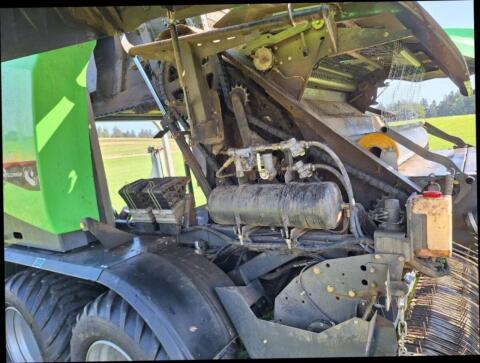 Press-/Wickelkombination Fixmaster 335 von Deutz-Fahr