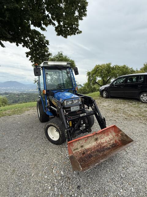 ISEKI 2125 AHL Traktor