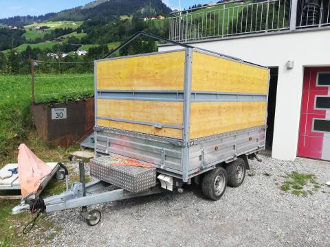 Verkaufe PKW-Tandem 3-Seiten-Kipper mit Aufsatzwänden