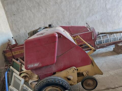 New Holland Hayliner 68