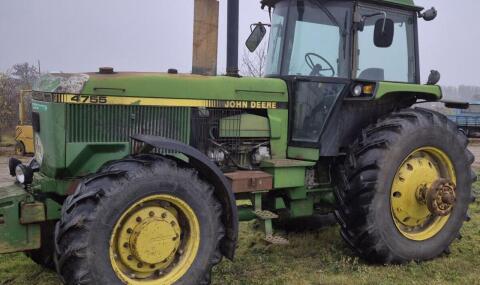 John Deere 4755