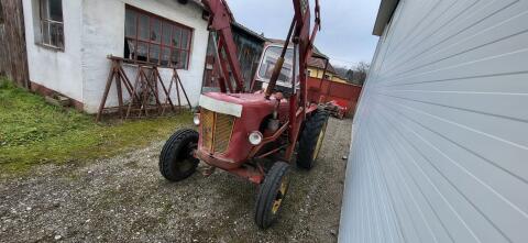 2B850D305047 Traktor